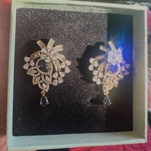 Gorgeous amethyst stud earrings with gold plating antique finish